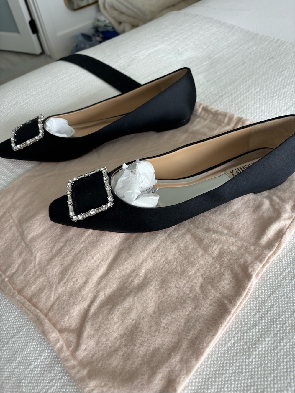 Badgley Mischka Black Satin Square-Buckle Pointed Flats Size 9.5 - Picture 2 of 7